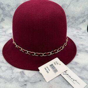 August Hat Company Red Wool Cloche Hat Gold Chain Trim Vintage , One Size ,NEW